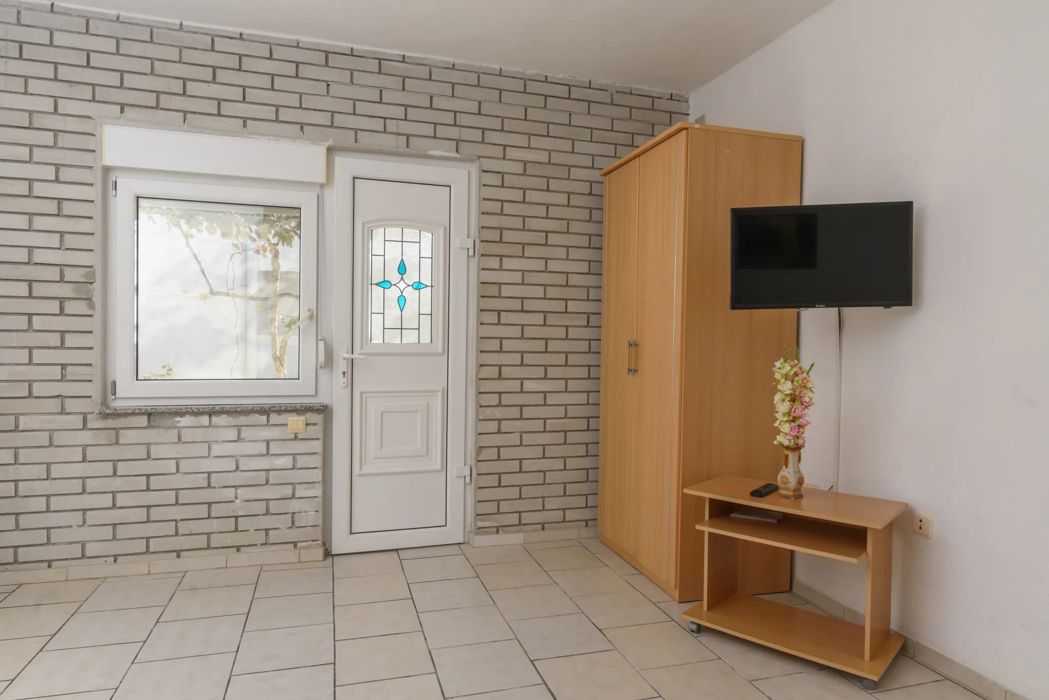Studio 2